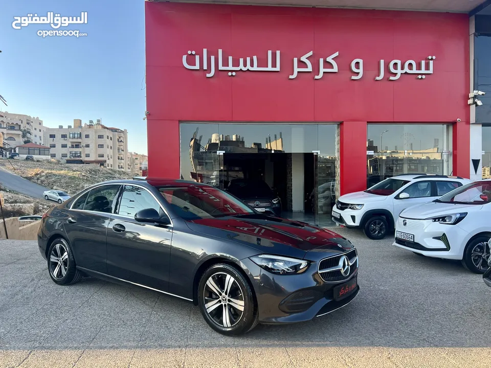 مرسيدس C180 موديل 2023 افنجارد فتحة غرافيت بحالة الزيرو وارد المانيا مميزة