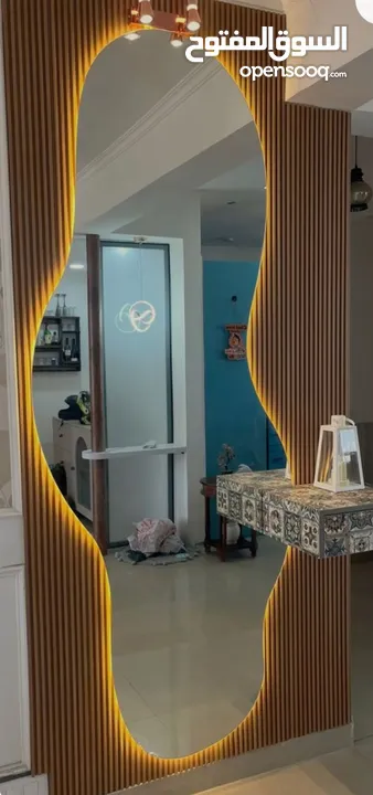 زجاج مرايا سيكوريت تفصيل وتركيب جميع انواع الزجاج وديكورات مرايا المداخل مع الاضاءة
