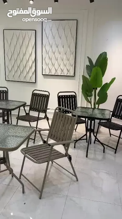 للبيع طقم طاوله حديد مع كرسيين بسعر مغري جدااا .. للطلب عبر رسائل الوتس