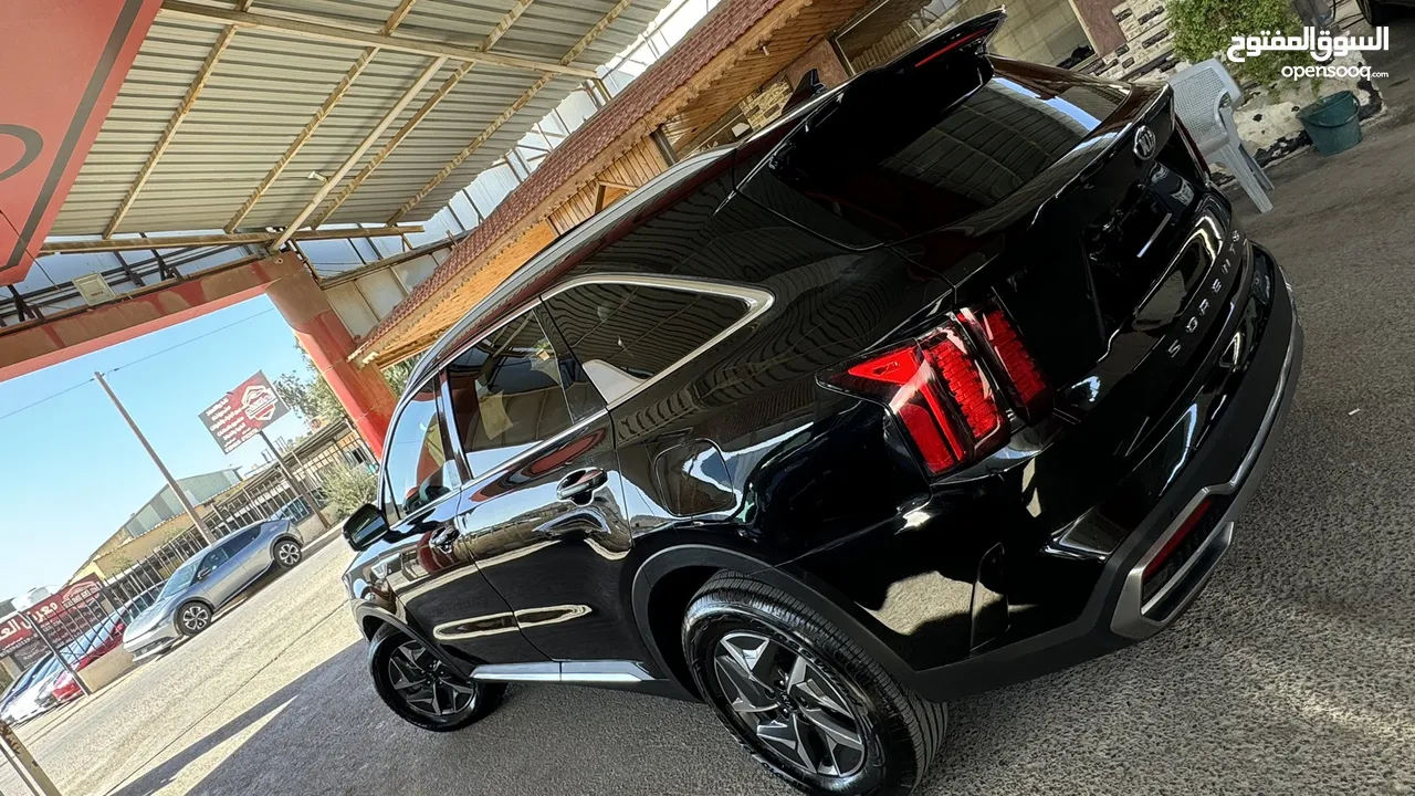 سعر بدون جمركKia sorento Hybrid 2021 ‏ سيارة لا زالت حرة