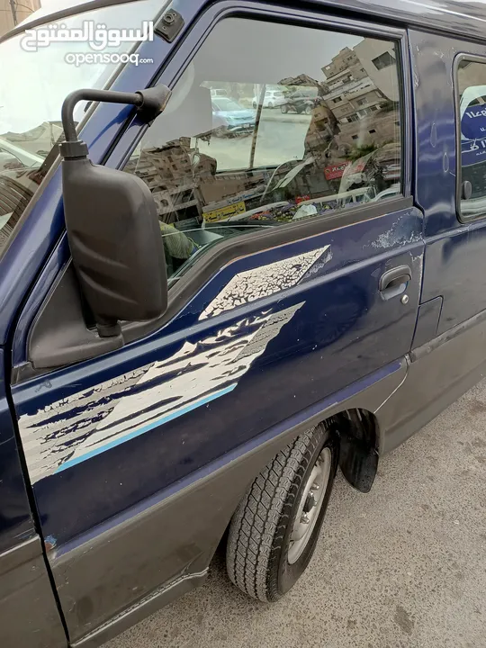 باص هيونداي H-100 مستعمل موديل 2001 ماتور 27 للبيع