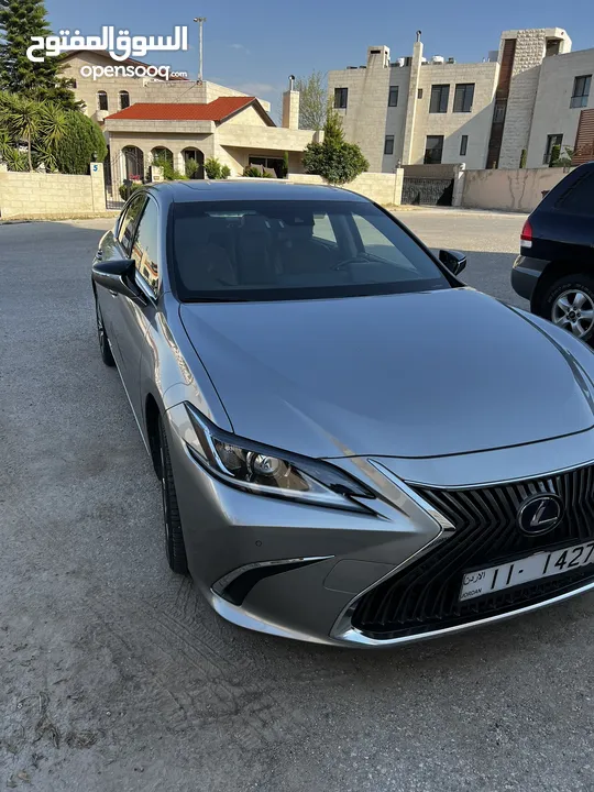 LEXUS. ES300 Mod 2019