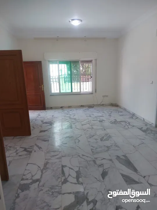 شقة ارضية في دير غبار للبيع - ref : 14405