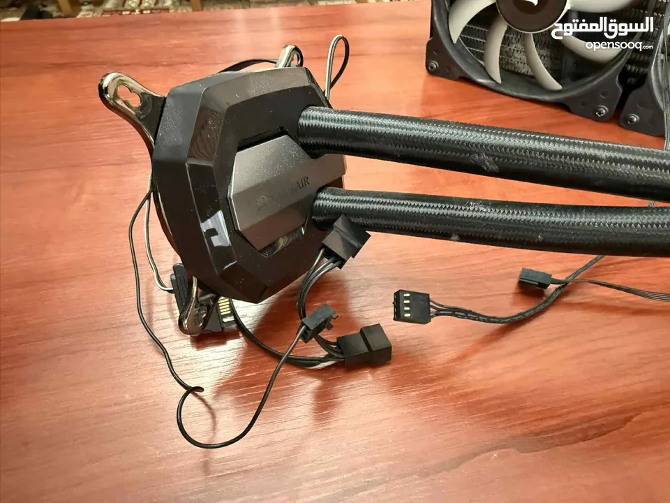 CORSAIR - Hydro Series 240mm Liquid CPU Cooler