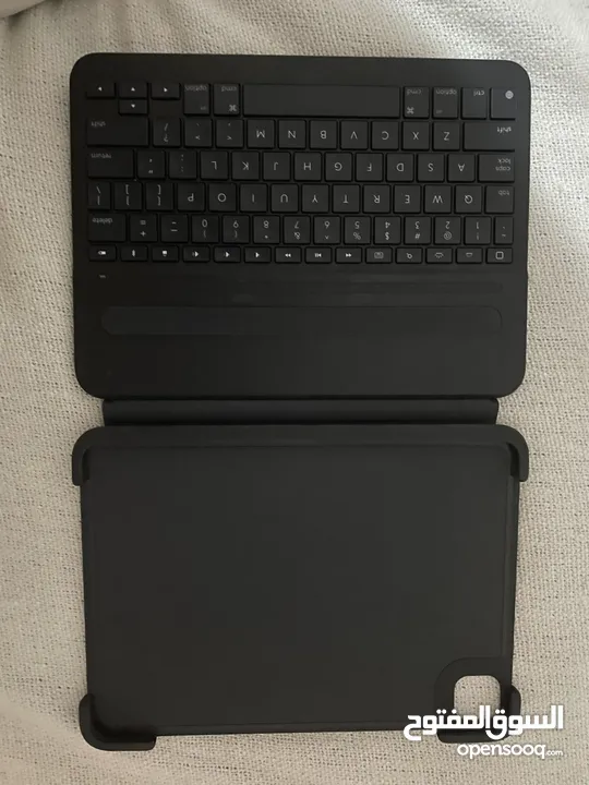 Logitech Slim Folio pro case (iPad Pro 11 inch)