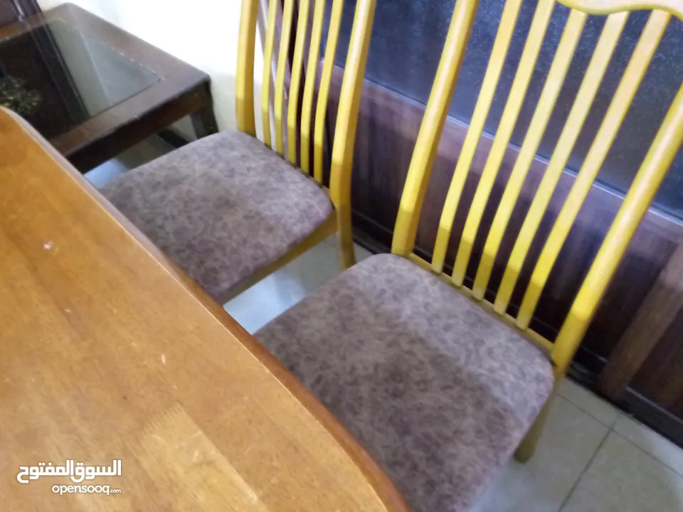 طاولة سفرة مع 6 كراسي خشب