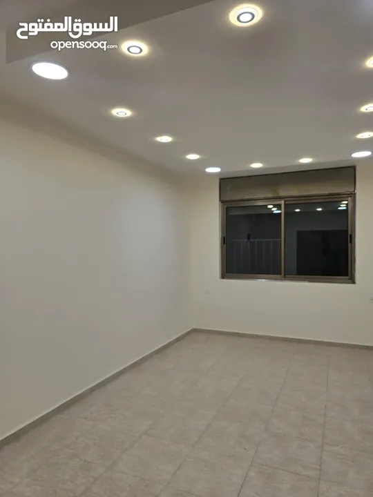 شقة سكنية  (كوشان طابو) سعر الكاش 85000 دولار وسعر التقسيط 90000 دولار