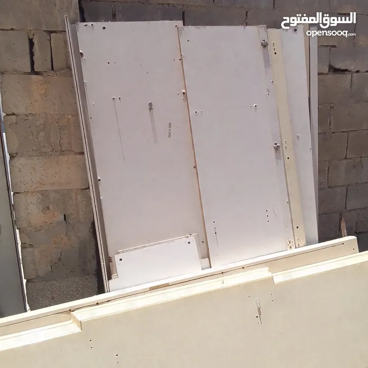 خزانة للبيع