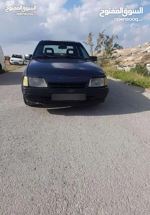 اوبل كاديت موديل 86 توماتيك مرخصة للبيع