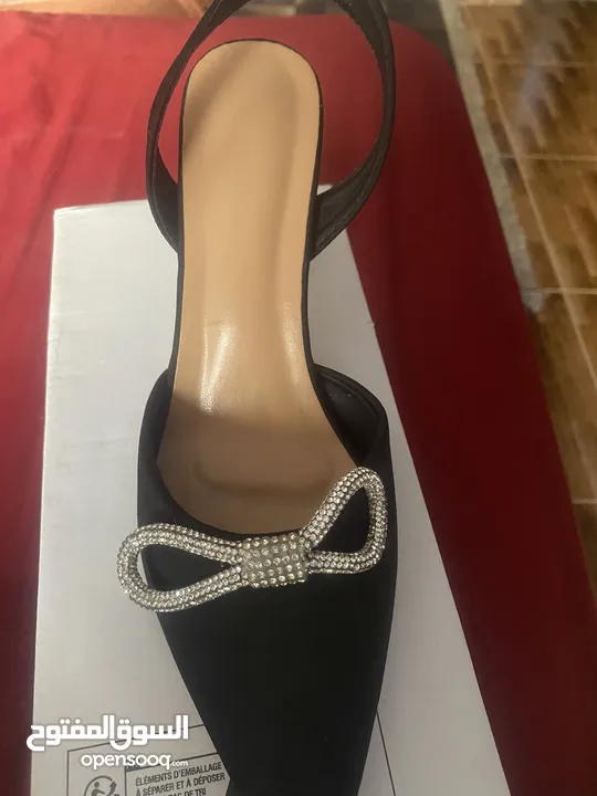 هيلز اسود من شي ان جديد مناسب للحفلات والسهرات