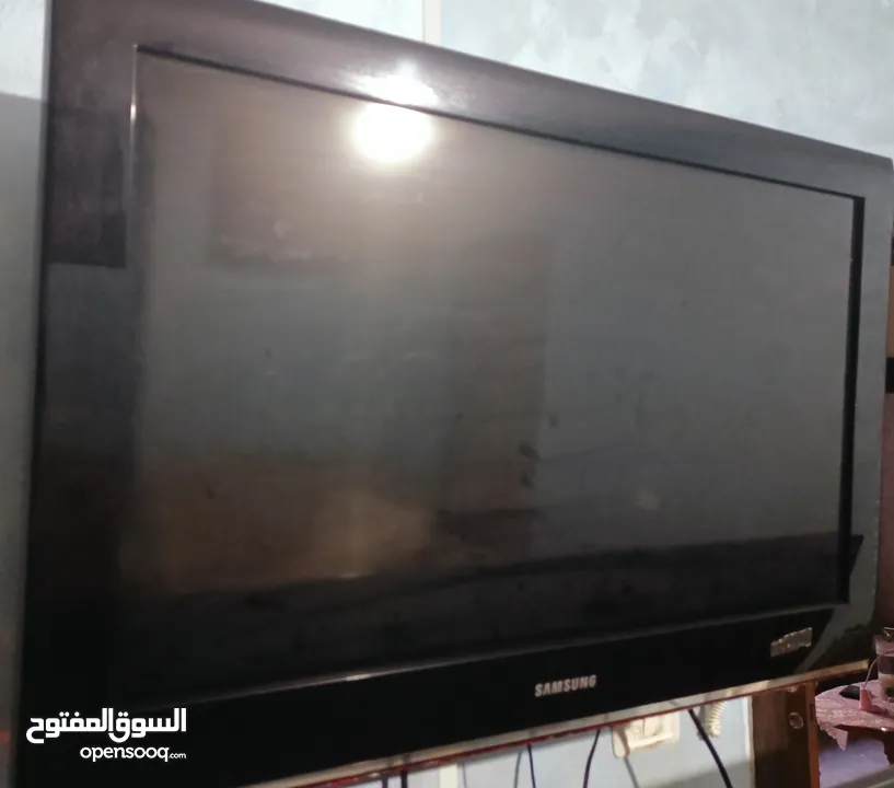 شاشة سامسونج 42 بوصة