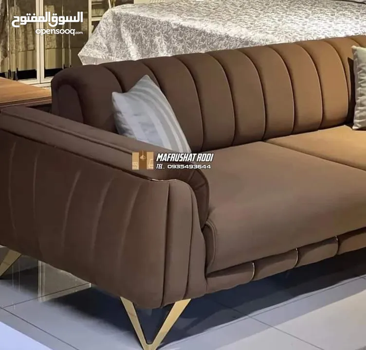 منجد متنقل لصيانة وتنجيد جميع انواع الكنب والرواسي داخل المنزل