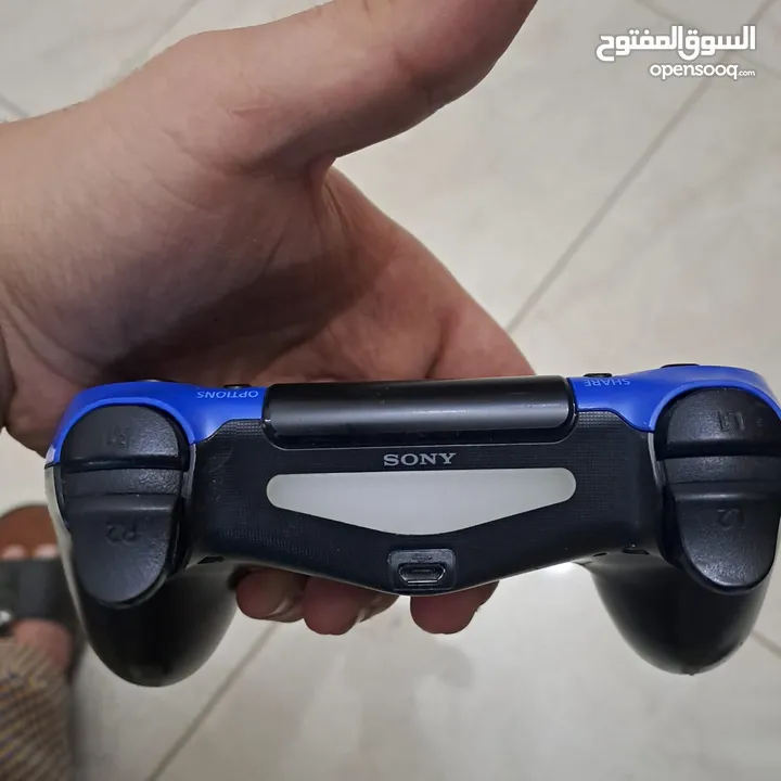 يد ps4 أصلية مستعملة نظيفة جدا wave bule