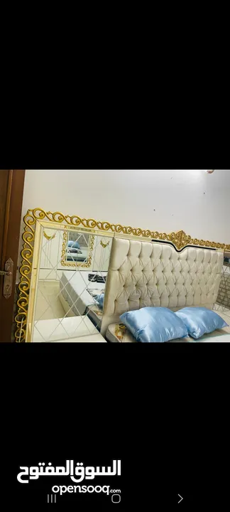 غرفة نوم دهان شبه جديدة