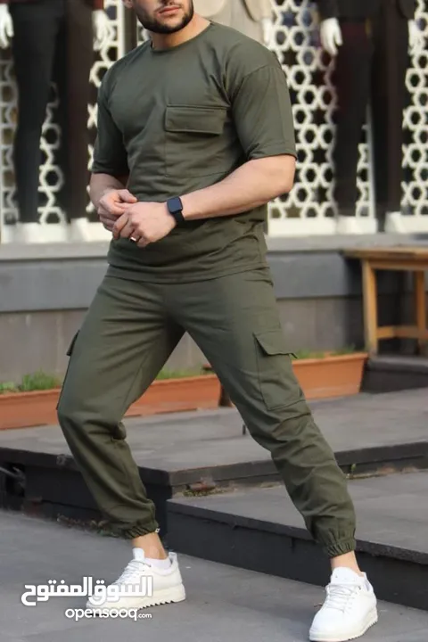 ملابس عصريه