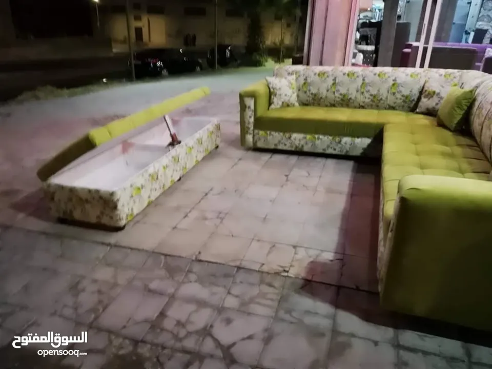 تنجيد كورنر حرف L مع كنبة مزدوجة مع إمكانية اختيار الاقمشة والألوان والتفصيل حسب الطلب