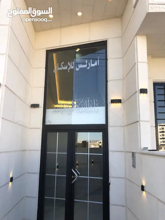 للبيع شقة ارضية  مع تراس مستقل  البنيات الجنوبي 140 متر