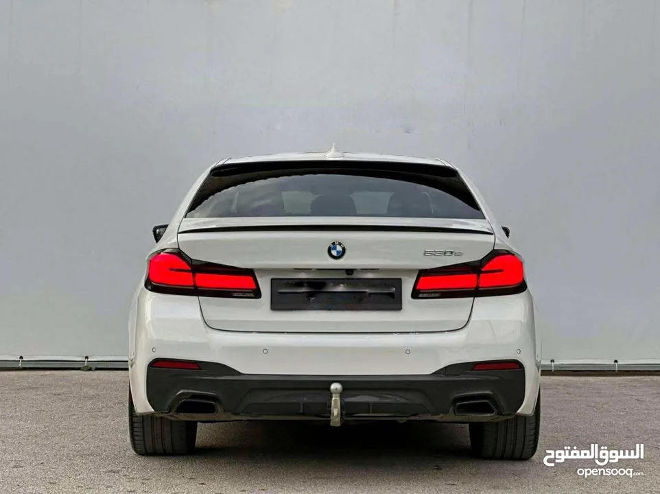 bmw 530e 2022 kit M plug in hybrid كاملة الاضافات بسعر مغري والدفع كاش فقط