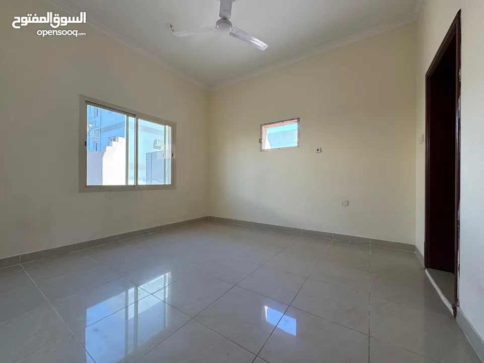 2 BR- family - close to services - clean 2 غرفة نوم - عائلي - قريب من الخدمات - نظيف