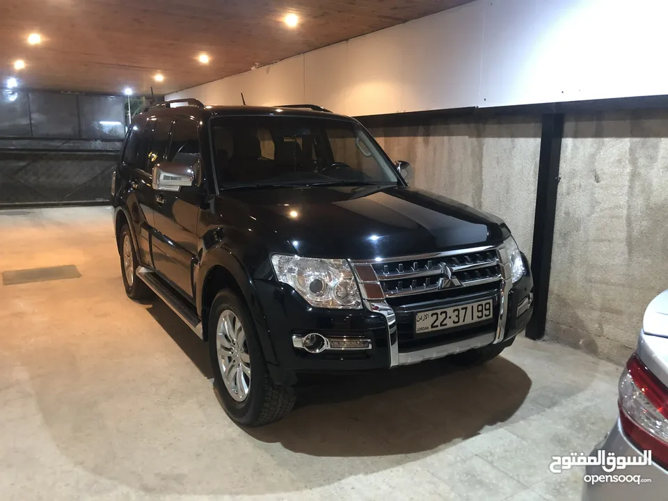 باجيرو 2016  GLS اسود 3800cc فل كامل فحص بحالة الوكالة