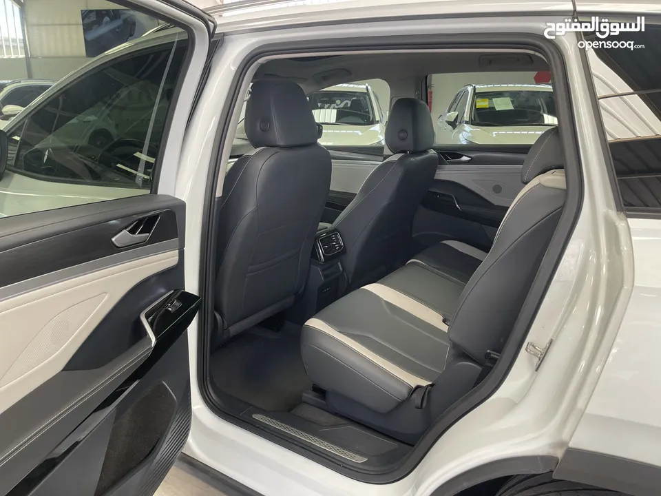 Volkswagen Electric ID.6 PUER + 2022 مستعمل بحالة الوكالة