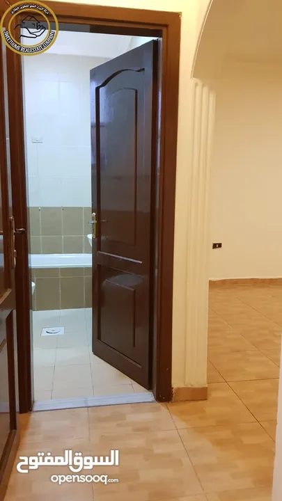 شقة مميزة للبيع بأجمل مناطق دير غبار - قرب إشارة دير غبار طابق ثالث 220م بسعر مغري
