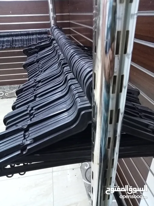 معدات محل البسه اوروبي للبيع بسعر جيد