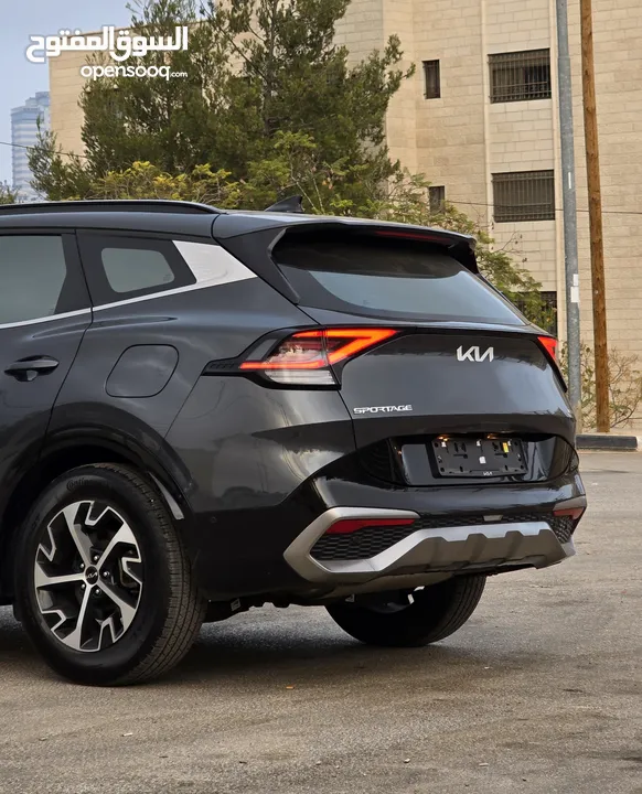 سبورتاج هايبرد 2023 - فل مسكر مع بانوراما - عداد قليل - غرفه مميزه جداً - سعر مميز جداً ع الكاش