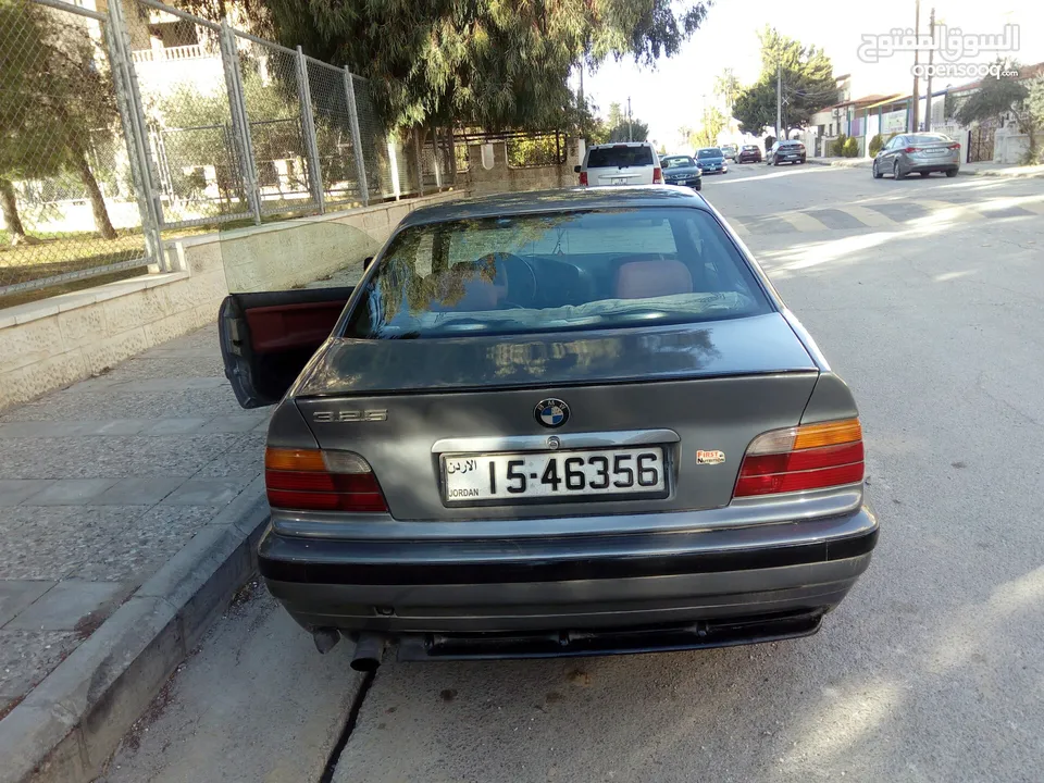 BMW Coupe 318 is