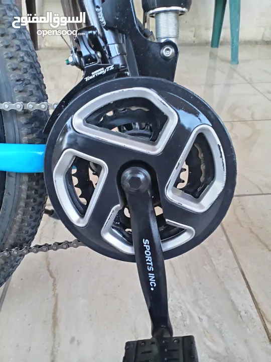 دراجة هوائية من نوع SPORTS INC من طراز SHIMANO جنط 26 باللون الأزرق اقرأ الوصف بدقة قابل للتفاوض
