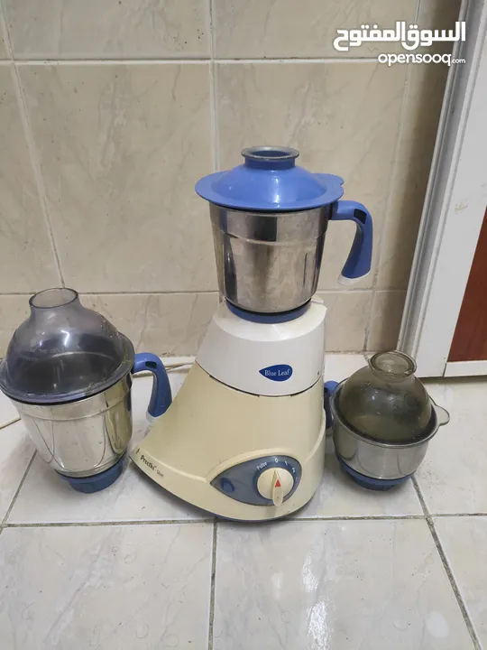 LG microwave oven and preethi blue leaf mixer available...