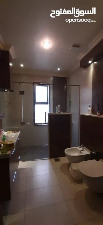 فيلا للايجار يوجد خيارات اخرى Villa for rent, other options available V7