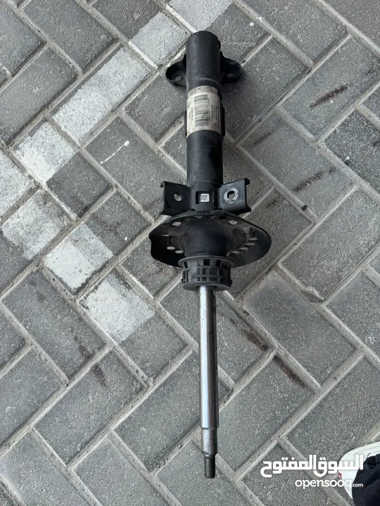 Mercedes- benz E class shock absorber strut