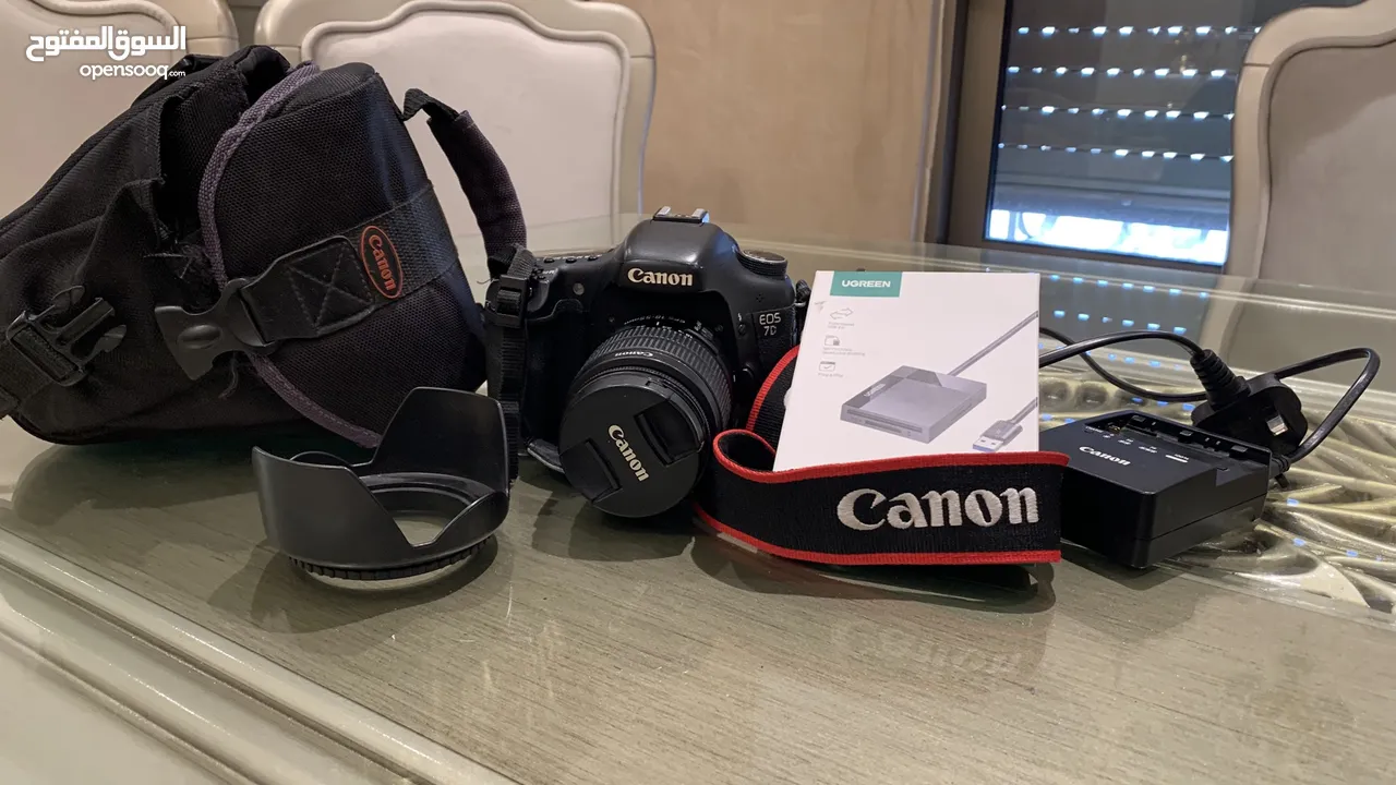 كاميرا Canon 7D مع كامل العده + Adapter للكمبيوتر مع عدسة 18-55lens السعر 280 قابل للتفاوض