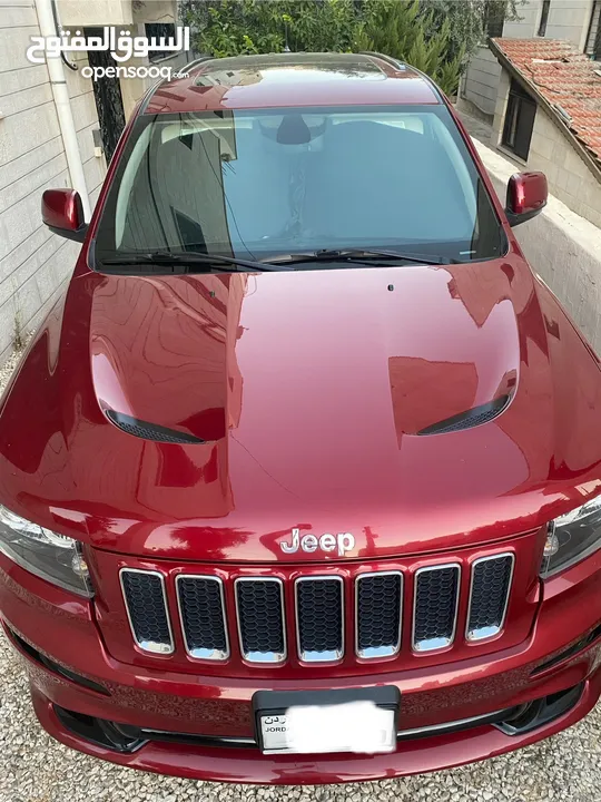 جيب شيروكي 2012 SRT 8