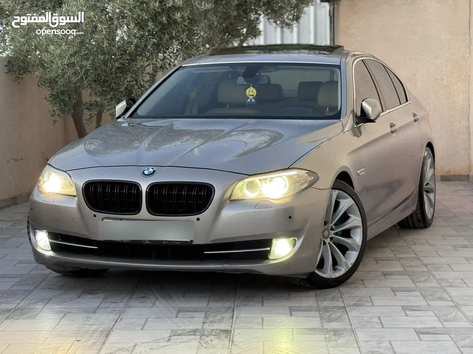 BMW 520 2013 كاملة الاضافات