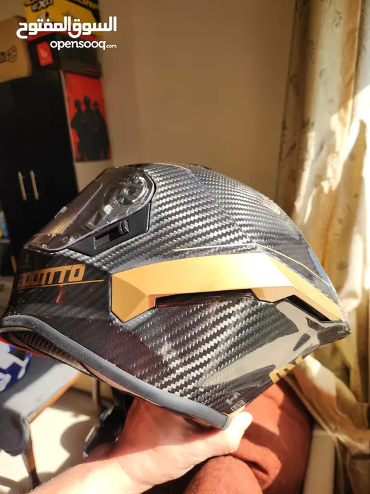 خوذة بوجوتو كاربون فايبر bogotto phantom carbon