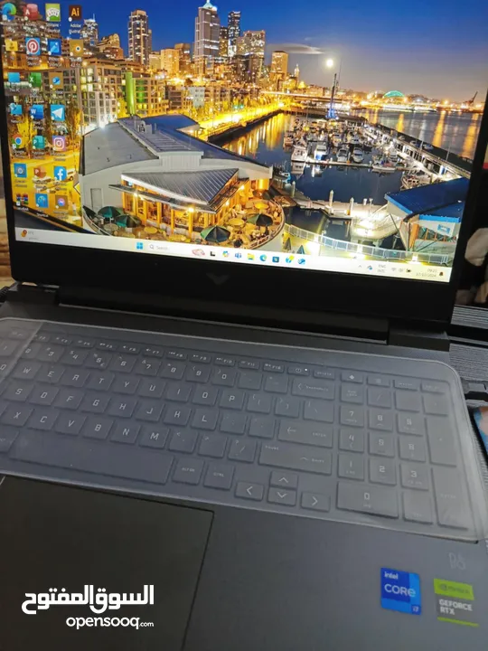 لابتوب hp (gamming) مواصفات عاليه لبرامج التصميم شبه جديد استعمال خفيف جدا لقطه