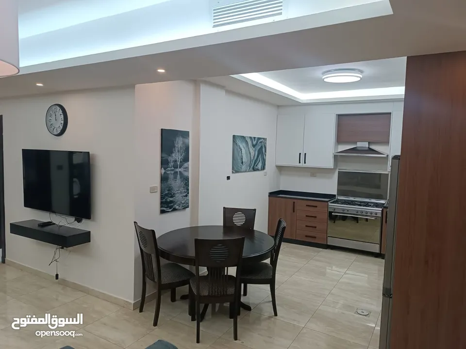 شقة ارضية فاخرة للايجار اليومي والاسبوعي غرفتين نوم في شارع المدينة المنورة