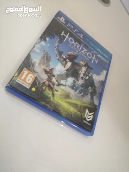 سي دي Horizon Zero Dawn مستعمل 1 شهر سبب البيع تم التختيم اللعبة شغالة ولا خدش