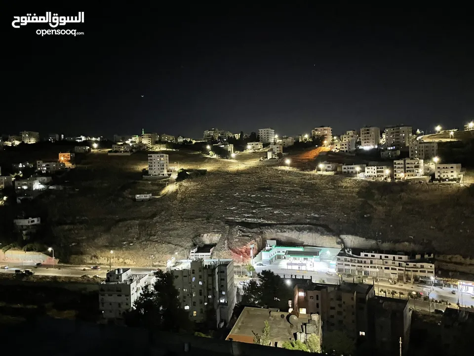 سطح للبيع في إسكان المهندسين السلط