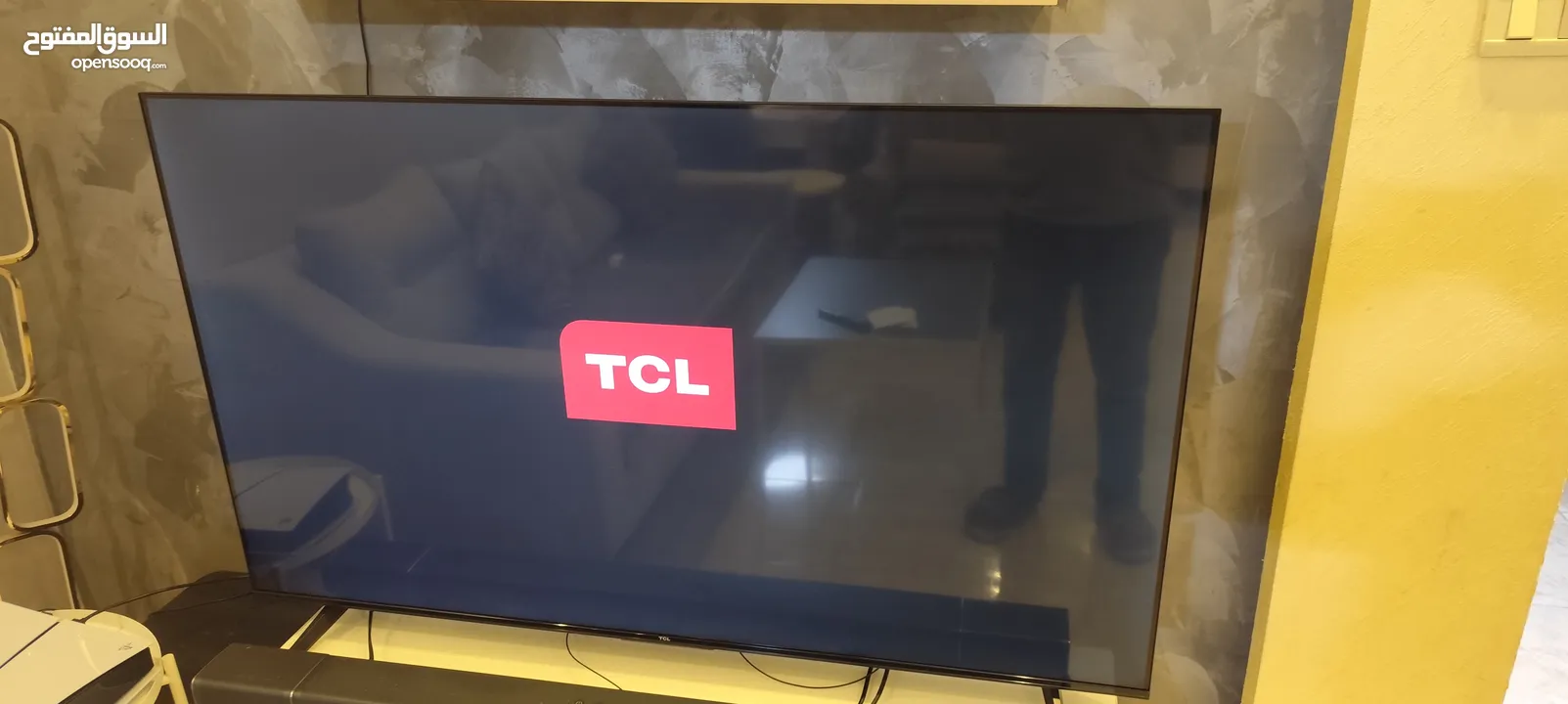 شاشة  tcl 58p635 4k smart بحالة جدا ممتازة سبب البيع تجديد فقط تحت الكفالة
