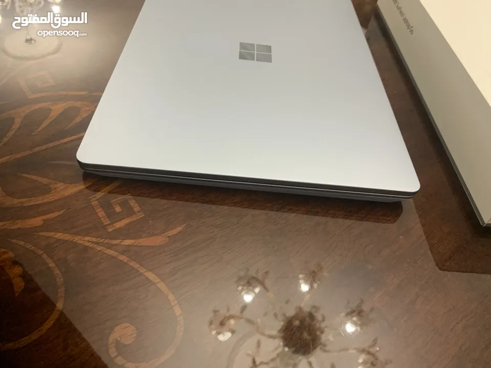 Microsoft Surface Laptop GO 2021 Touch i5 10th gen 8gb ram 128 nvme open box like new