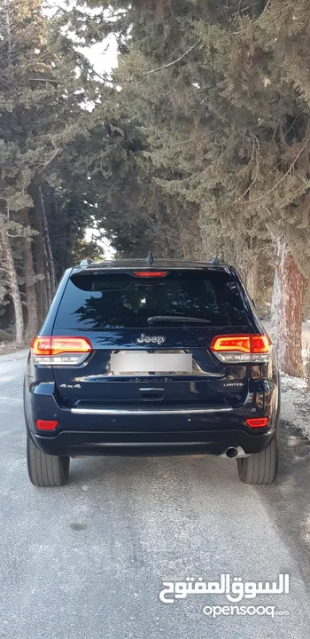 جيب جراند شيروكي 2016 ليمتد فحص كامل بانوراما  لون مميز جدآ واضح ممشى قليل  Jeep  4x4