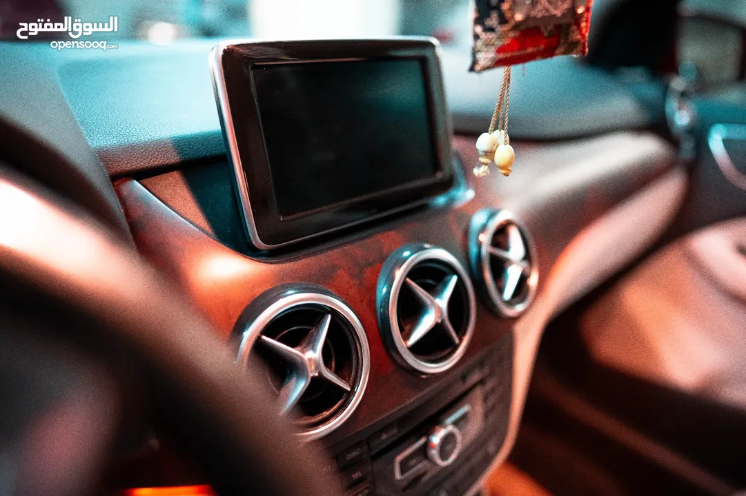 مرسيدس بنز  (Mercedes B250 )  اعلى صنف موديل 2014 .....