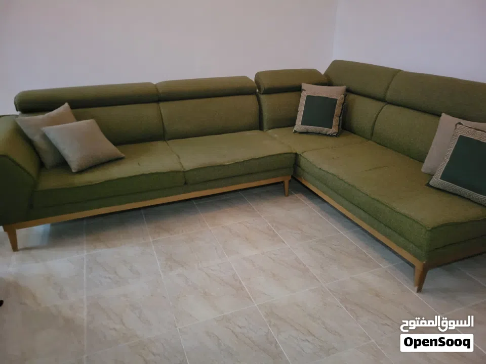 صالون وطاولة تلفز : أثاث غرف جلوس : طرابلس البيفي (250047423)