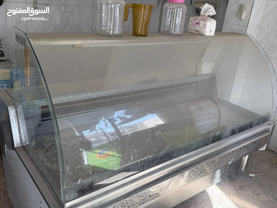 عدة محل ألبان