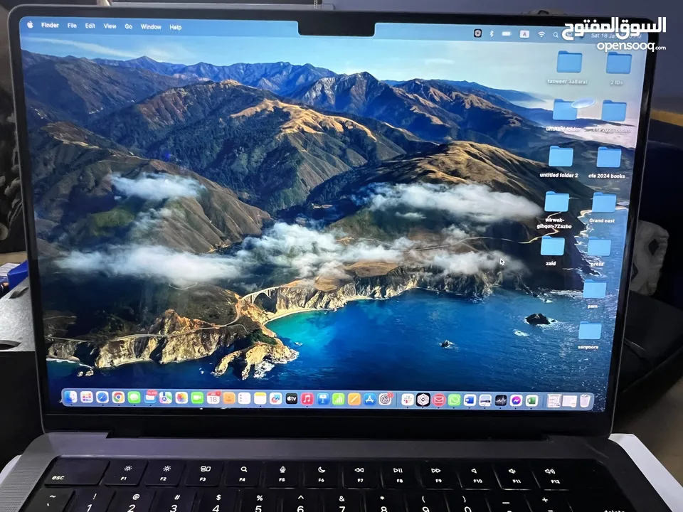 معاه جميع اغراضه  MacBook Pro 1TB  14 inchللبيع