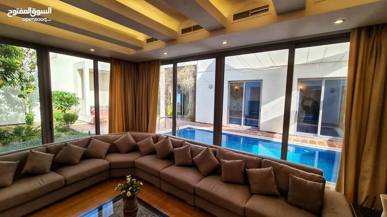 Villa for rent in Durrat Al Bahrain