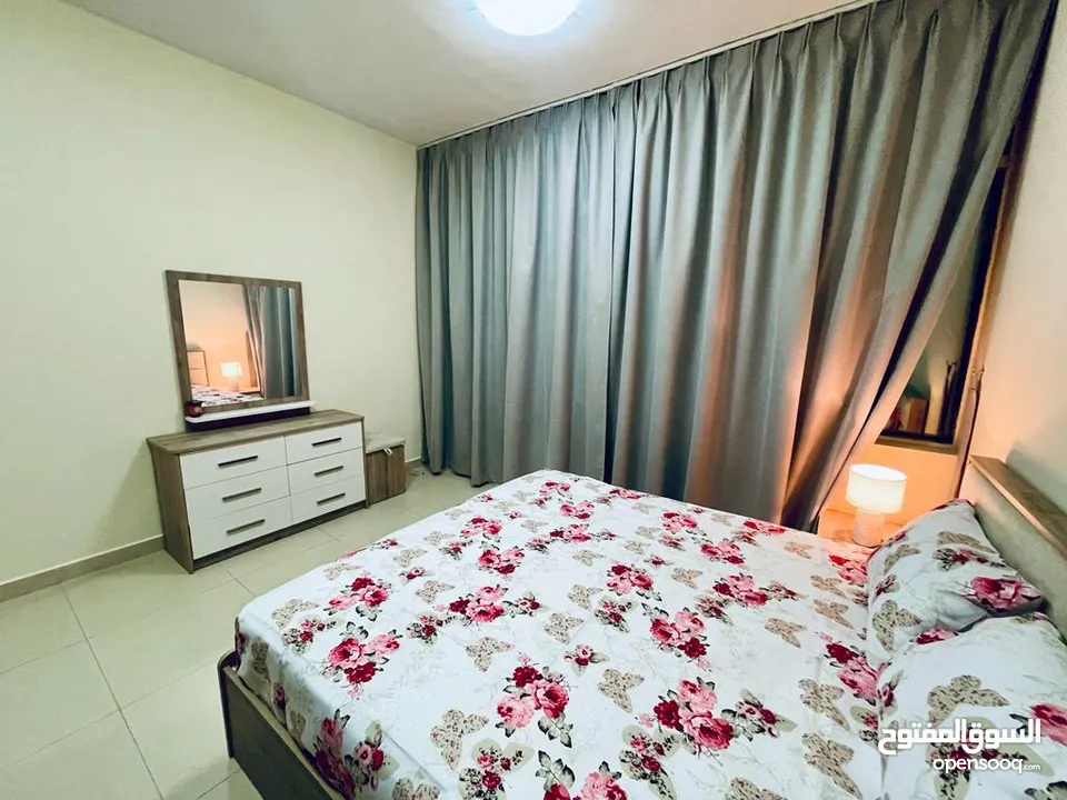 3غرفة وصالة وغرفة فرش فندقي الشارقة  للايجار الشهرى 1bedroom full furnished hotel in Sharjah